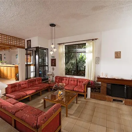 Anemi Hotell