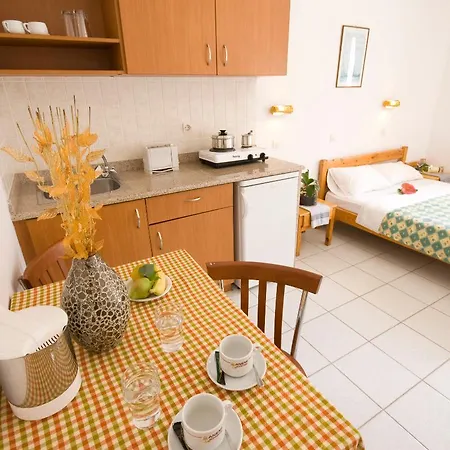 Anemi Hotell 2*